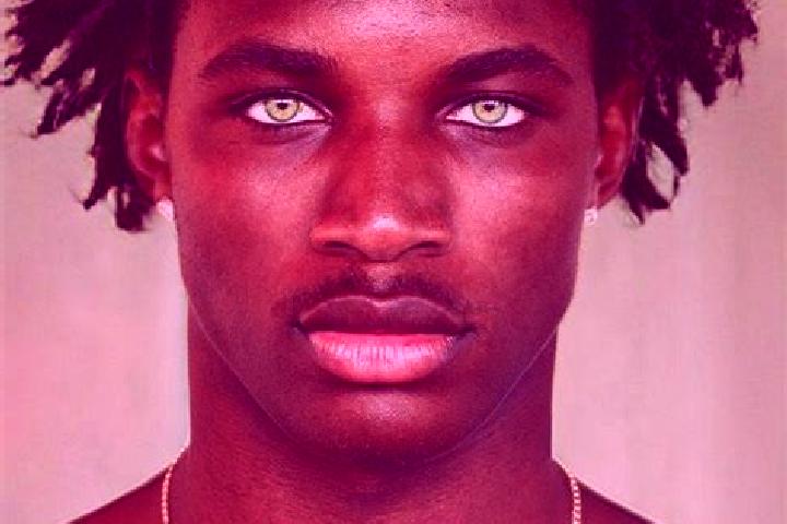 Adventures slot machine
