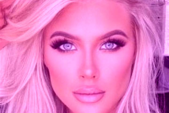 Cleo Team online slot
