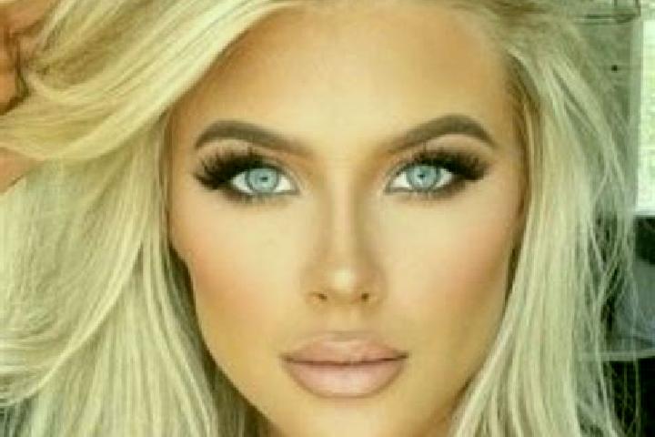 More or Less online slot