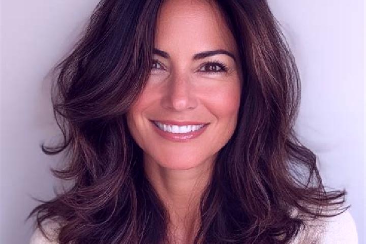 PowerBucks Wheel of Fortune Shimmering Sapphires slot game